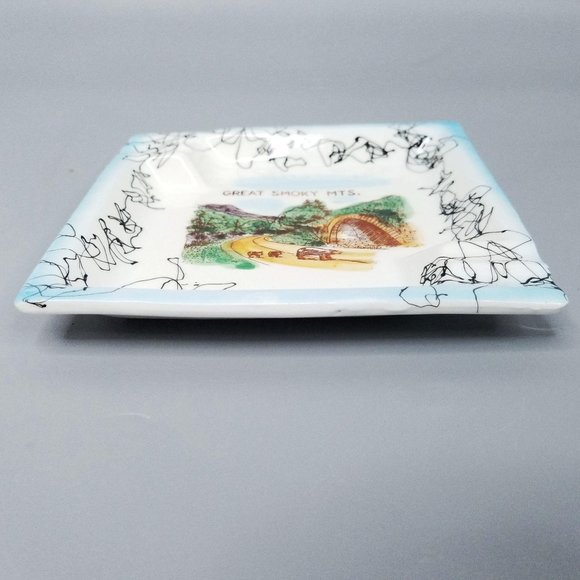 Vintage Great Smoky Mts. 4 Slot Ashtray Ceramic - Picture 7 of 10